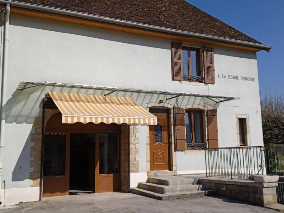Gite A La Bonne Fermiere Nevy-Sur-Seille 外观 照片